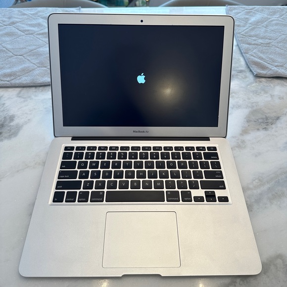 Apple MacBook Air
